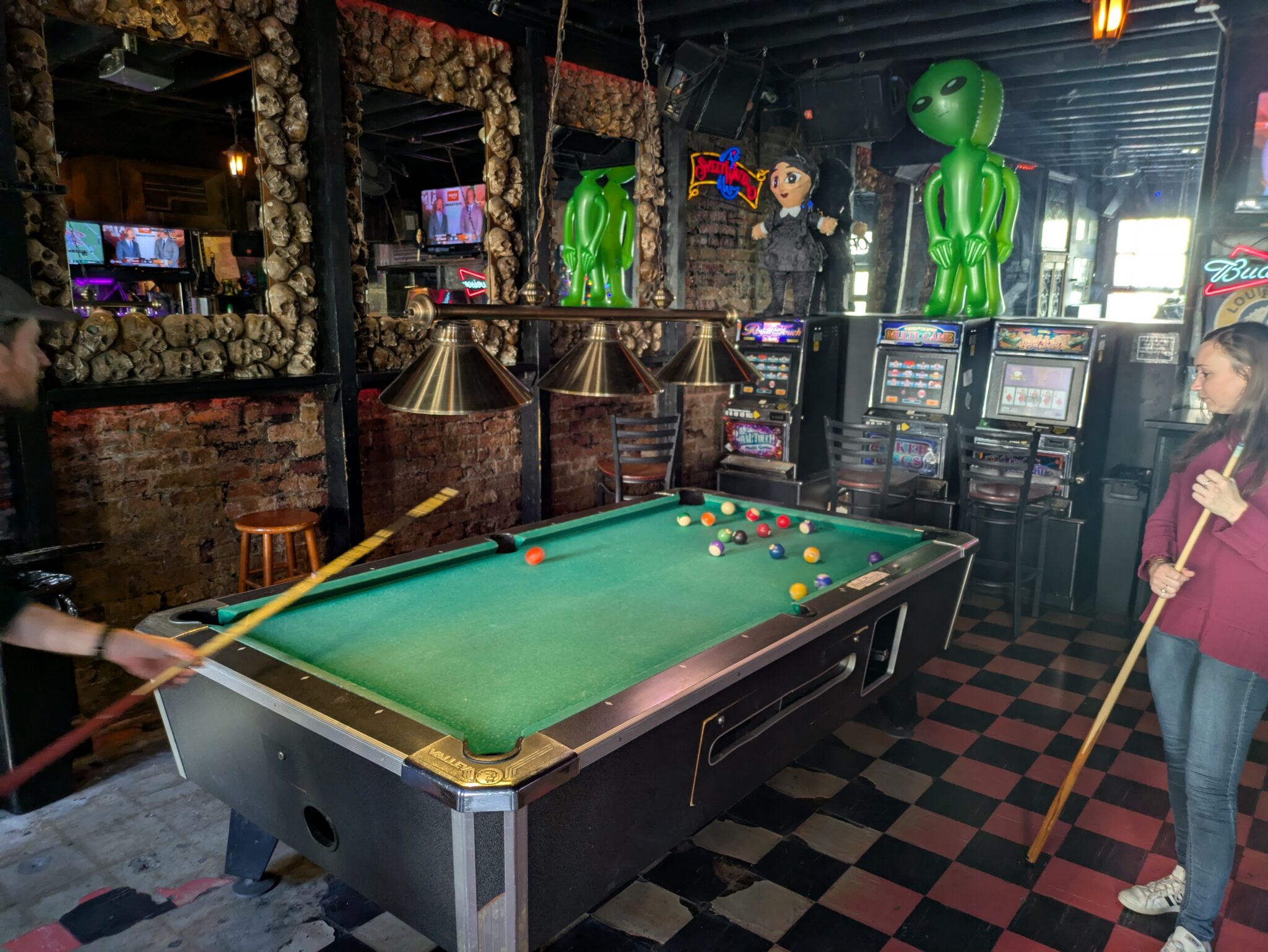 Toulouse Dive Bar